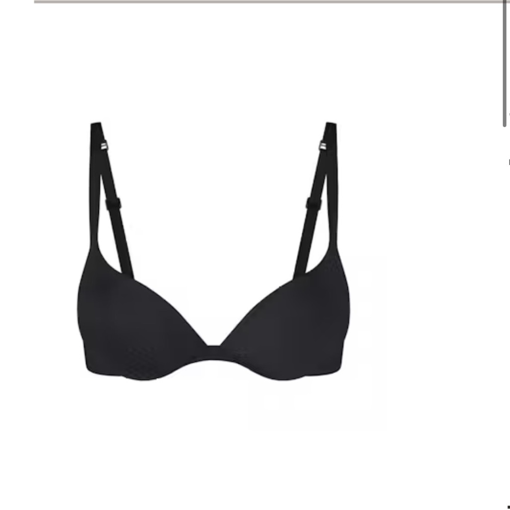Skims Ultimate Teardrop Push Up Bra